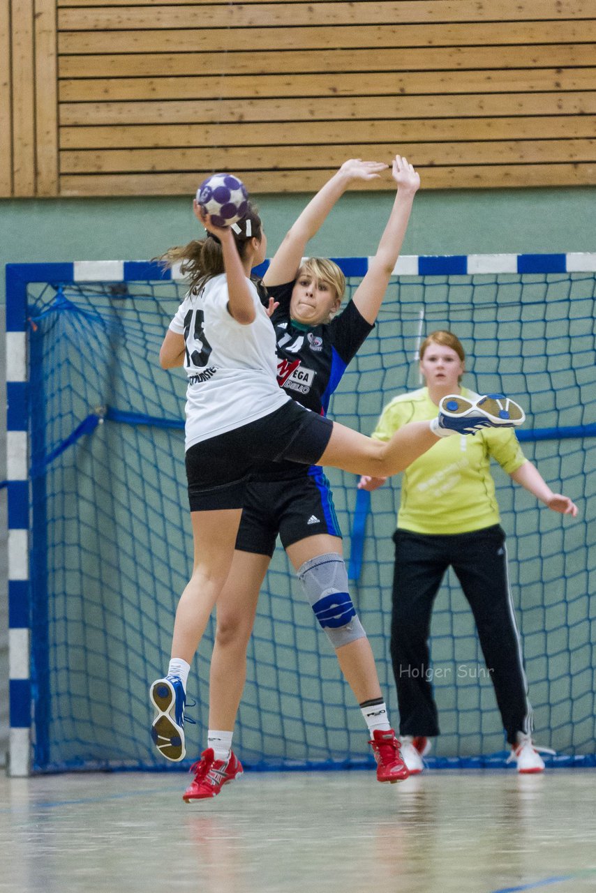 Bild 123 - B-Juniorinnen SV Henstedt-Ulzburg - SG Wittorf / FT Neumnster : Ergebnis: 19:22